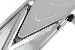 De Buyer Vantage Mandoline, 2017.00 16 De Buyer Vantage Mandoline, 2017.00 -Victorinox Verkäufe DEB2017 00 04 debuyer vantage mandoline deb2017 04