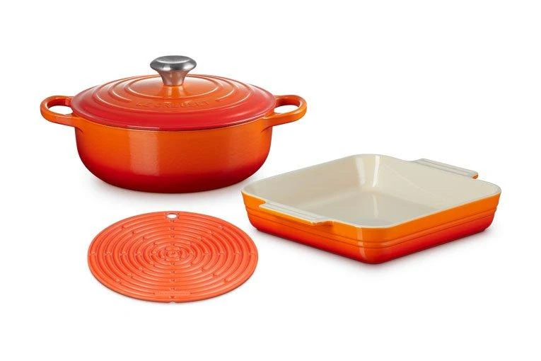 Le Creuset 2022 Set Flame, Gusseisen, Keramik Und Silikon, Pfannenset 3 Le Creuset 2022 Set Flame, Gusseisen, Keramik Und Silikon, Pfannenset