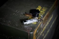 NiteCore TIKI Aufladbare Schlüsselbundlampe, 300 Lumen -Victorinox Verkäufe NCTIKI 07 nitecore