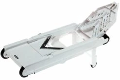 OXO V-Blade Mandoline, 1071480 14 OXO V-Blade Mandoline, 1071480 -Victorinox Verkäufe OXO1071480 04 oxo v blade mandoline oxo1071480 d5