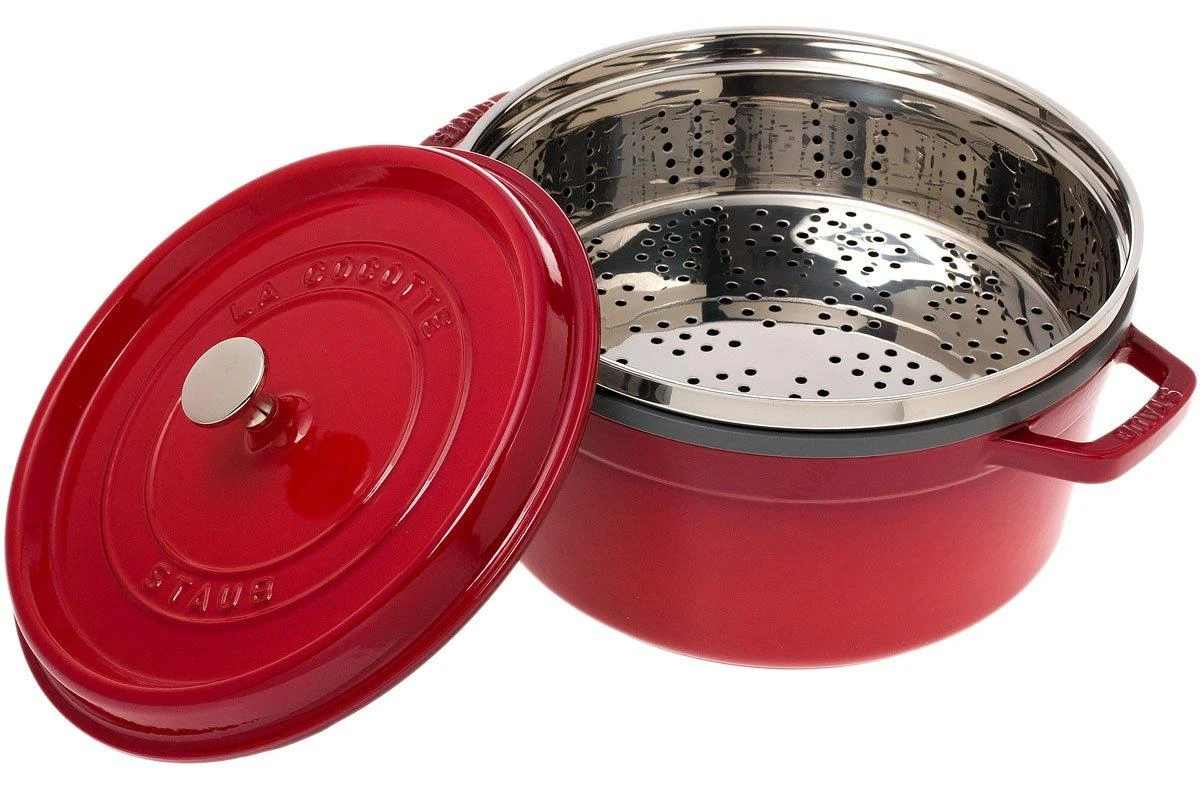 Staub Cocotte / Bräter 26cm, 5,2L, Rot Mit Dämpfeinsatz 4 Staub Cocotte / Bräter 26cm, 5,2L, Rot Mit Dämpfeinsatz – Bild 2