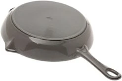 Staub Bratpfanne 26 Cm, Grau 5 Staub Bratpfanne 26 Cm, Grau -Victorinox Verkäufe SB1222618 02 staub sb1222618 02
